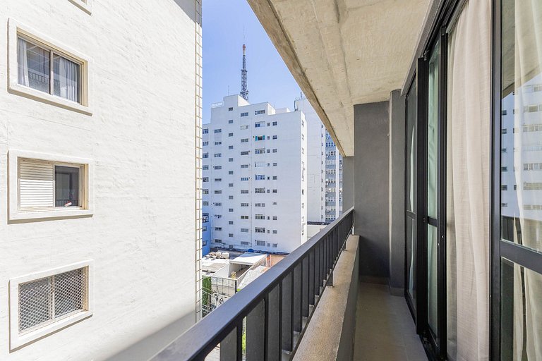 Studio com varanda no Jardim Paulista