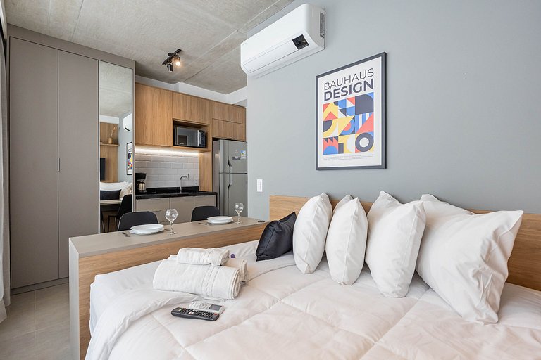 Studio com varanda no Jardim Paulista