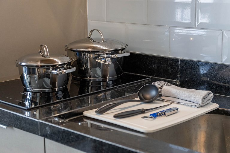 Studio com varanda no Jardim Paulista