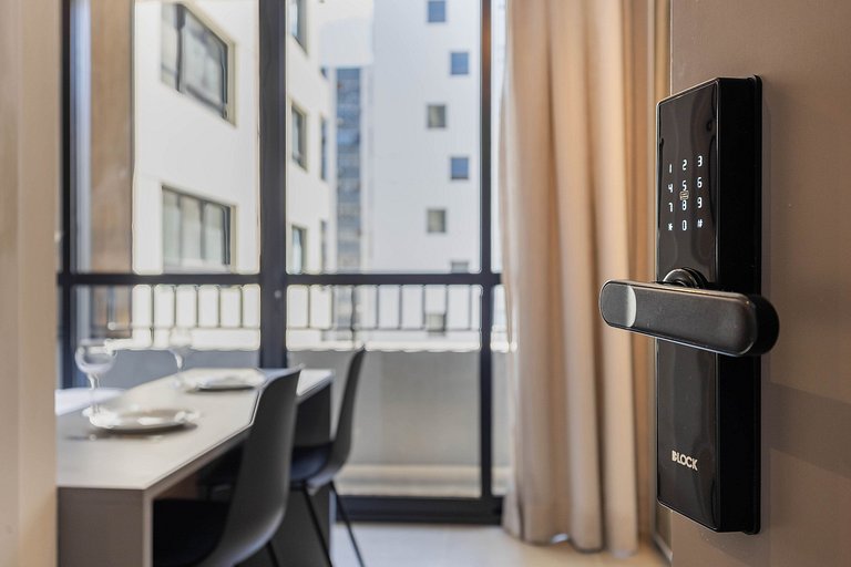 Lindo studio com varanda na Alameda Itu