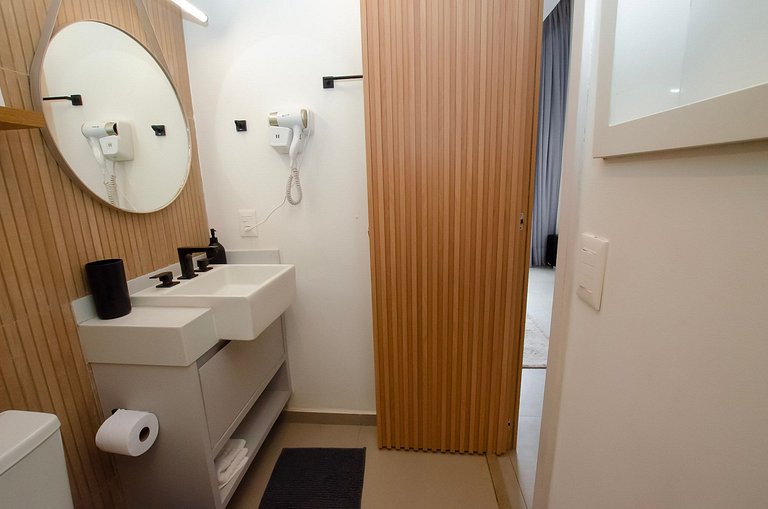 Charmoso studio C/mezanino e varanda em Moema