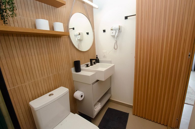 Charmoso studio C/mezanino e varanda em Moema