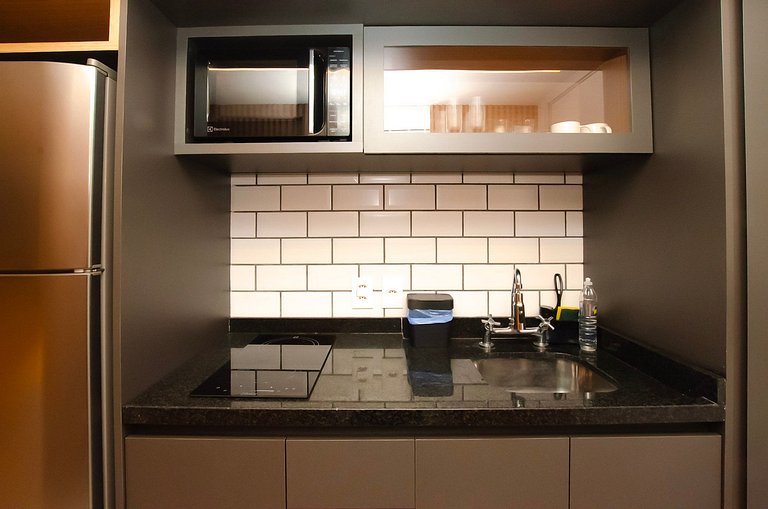 Charmoso studio C/mezanino e varanda em Moema