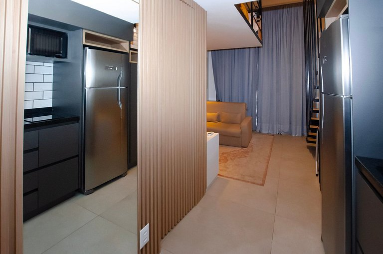 Charmoso studio C/mezanino e varanda em Moema