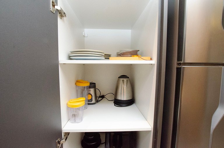 Charmoso studio C/mezanino e varanda em Moema