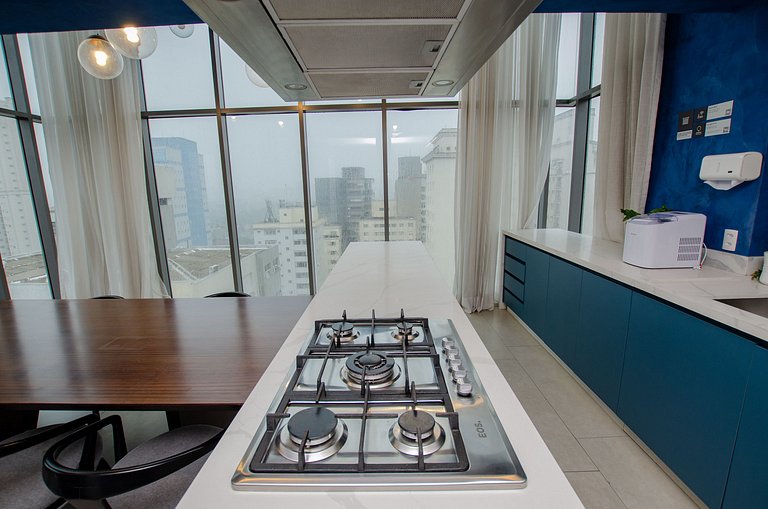 Belo studio ao lado do Shopping Pamplona