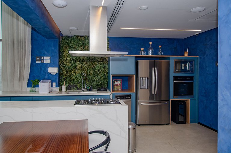 Belo studio com cama queen no Jardins