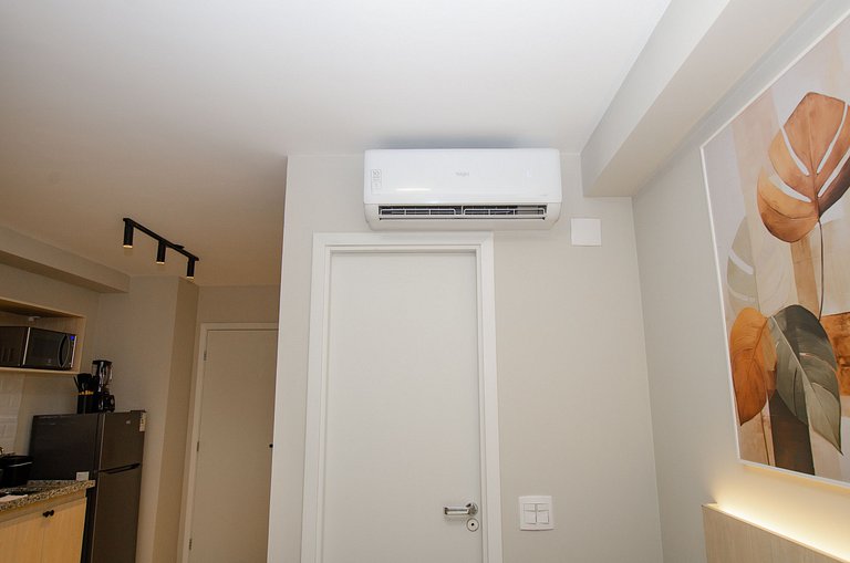 Charmoso studio C/ cama queen na Fradique Coutinho