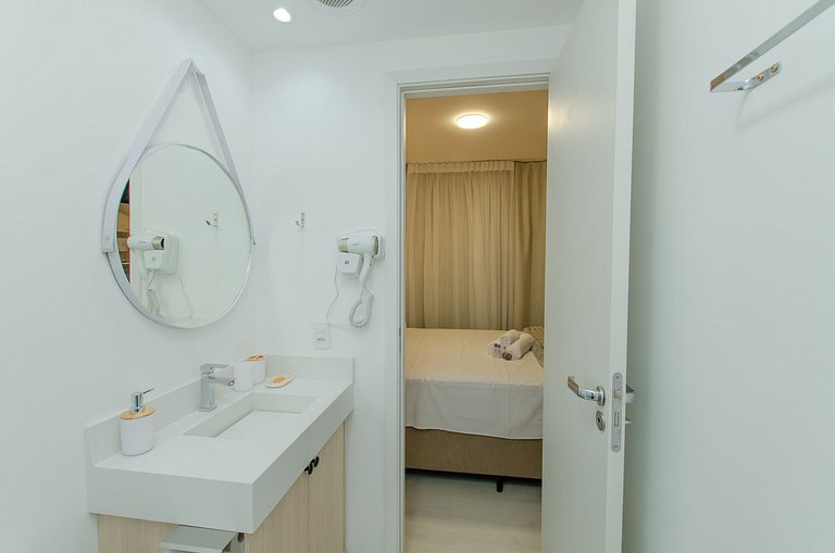 Charmoso studio C/ cama queen na Fradique Coutinho