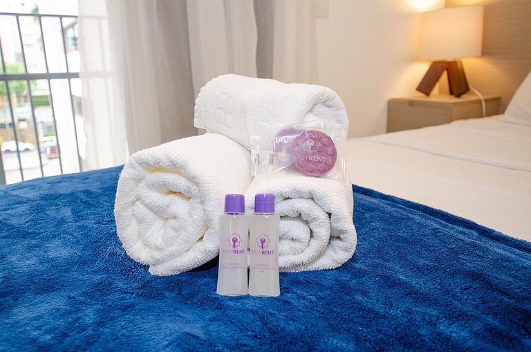 Belo studio com cama queen no Jardins