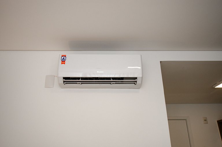 Belo studio com cama queen no Jardins