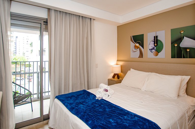 Belo studio com cama queen no Jardins