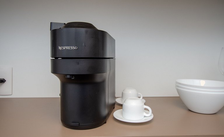 Belo studio com cama queen no Jardins