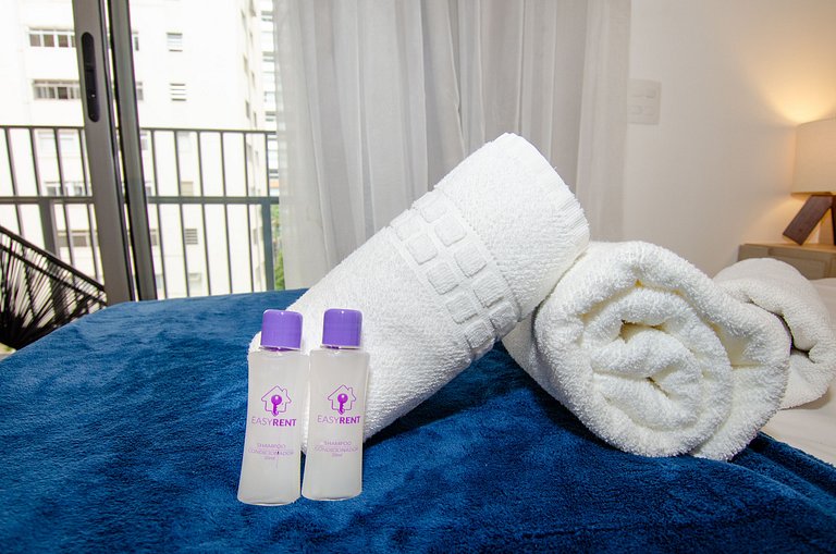 Belo studio com cama queen no Jardins