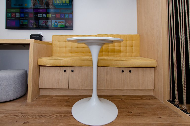 Charmoso studio no coração da Sumaré