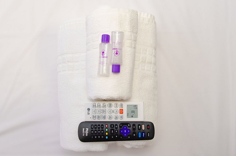 Lindo apto com 2 dorms e varanda na Pompéia