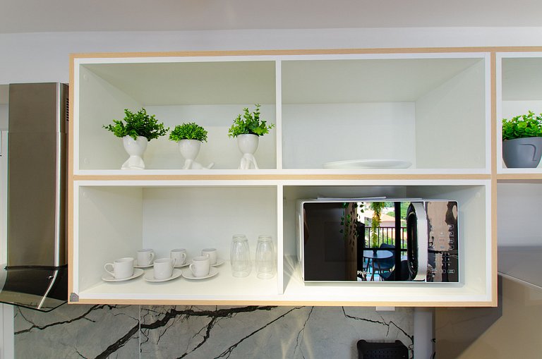 Lindo apto com 2 dorms e varanda na Pompéia