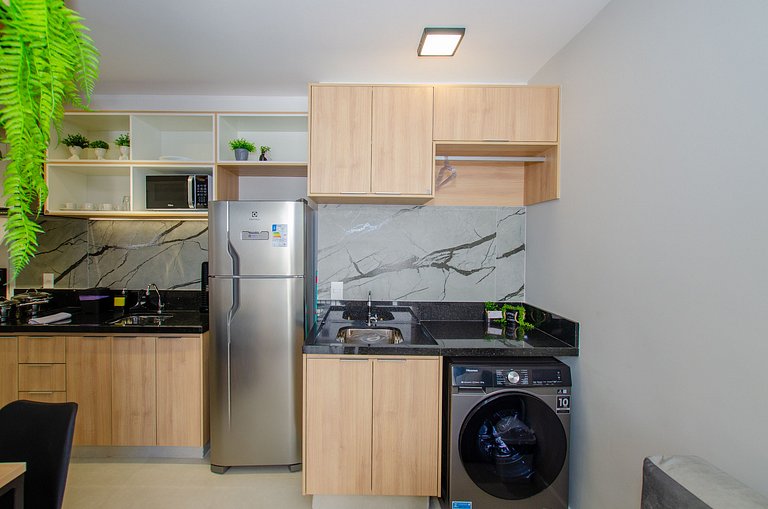 Lindo apto com 2 dorms e varanda na Pompéia