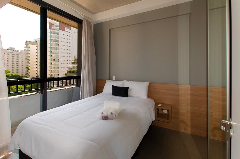 Belo apto de 2 dorms C/ varanda e ar-condicionado