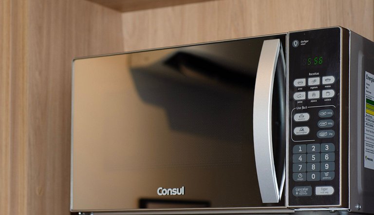 Belo apto de 2 dorms C/ varanda e ar-condicionado