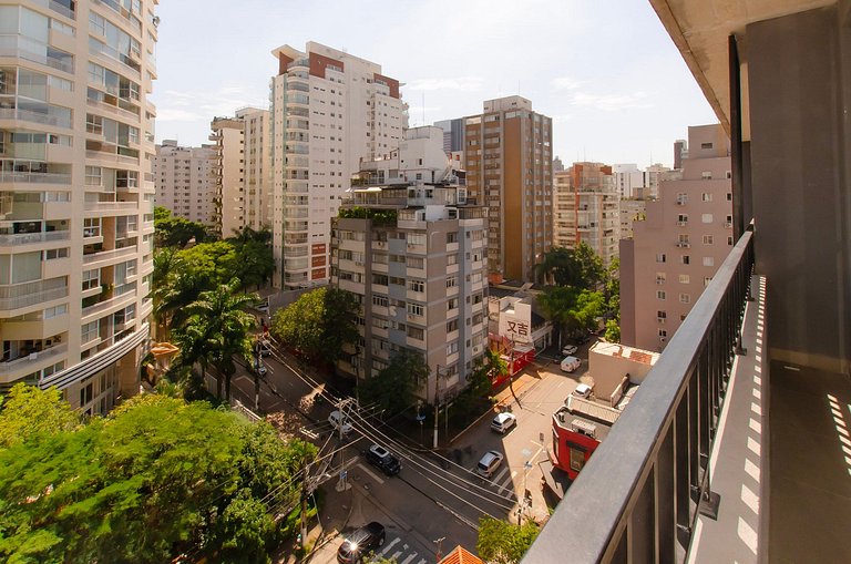 Belo apto de 2 dorms C/ varanda e ar-condicionado