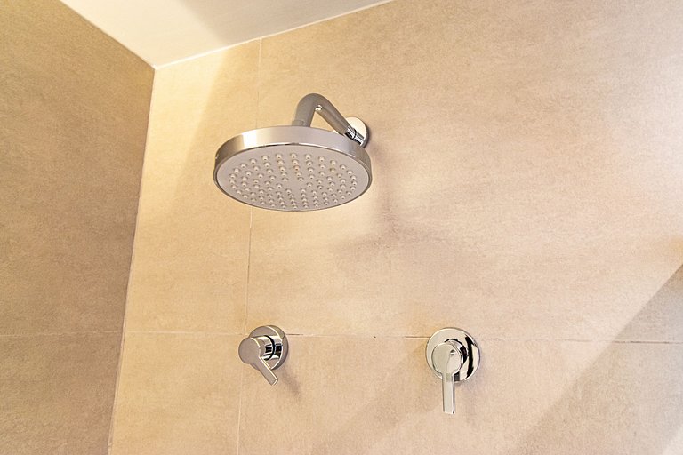 Charmoso studio ao lado da estação Paraiso