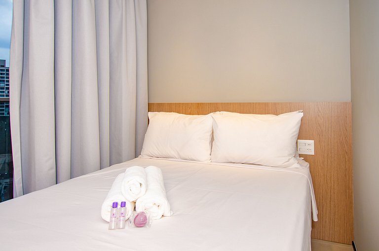 Charmoso studio ao lado da estação Paraiso