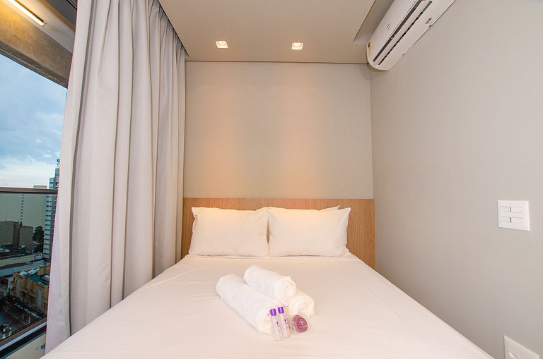 Charmoso studio ao lado da estação Paraiso