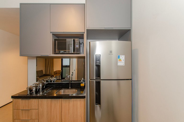 Belo apto de 2 dorms C/ varanda e ar-condicionado