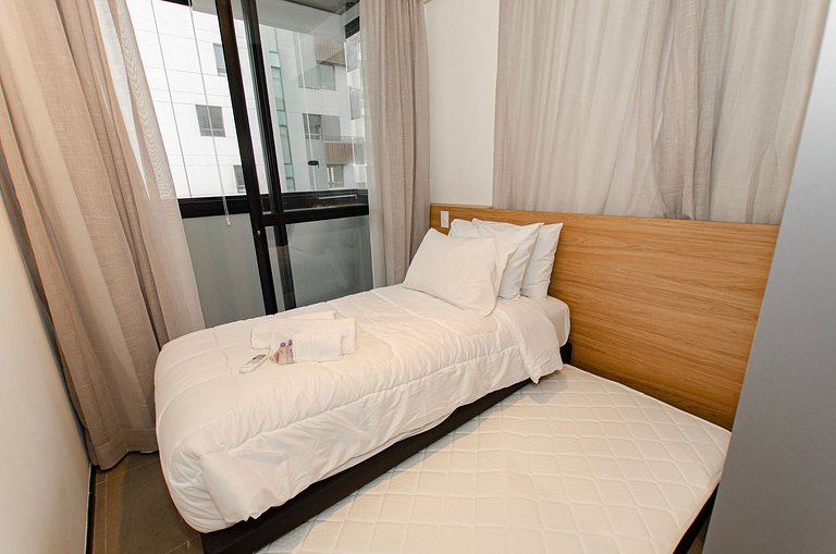 Belo apto de 2 dorms C/ varanda e ar-condicionado