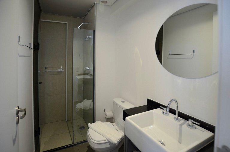 Belo apto de 2 dorms C/ varanda e ar-condicionado