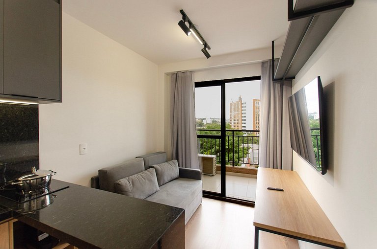 Belo apto com varanda em Indianapolis