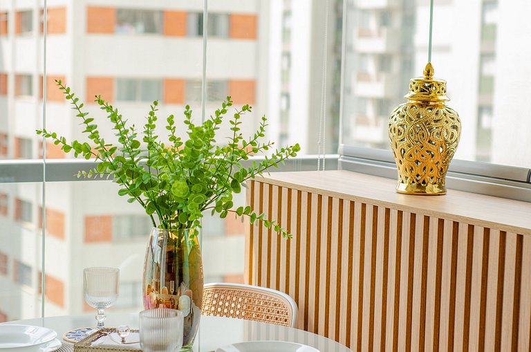 Belo apto C/1 dorm, vaga, cama queen e piscina.