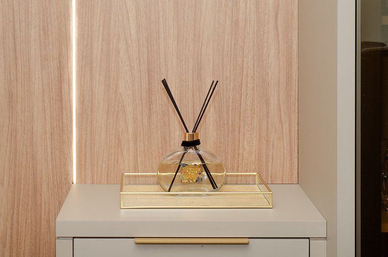 Belo apto C/1 dorm, vaga, cama queen e piscina.