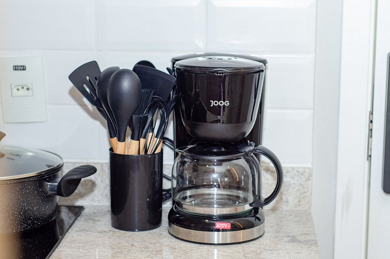 Belo apto C/1 dorm, vaga, cama queen e piscina.