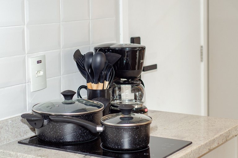 Belo apto C/1 dorm, vaga, cama queen e piscina.