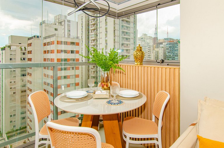 Belo apto C/1 dorm, vaga, cama queen e piscina.