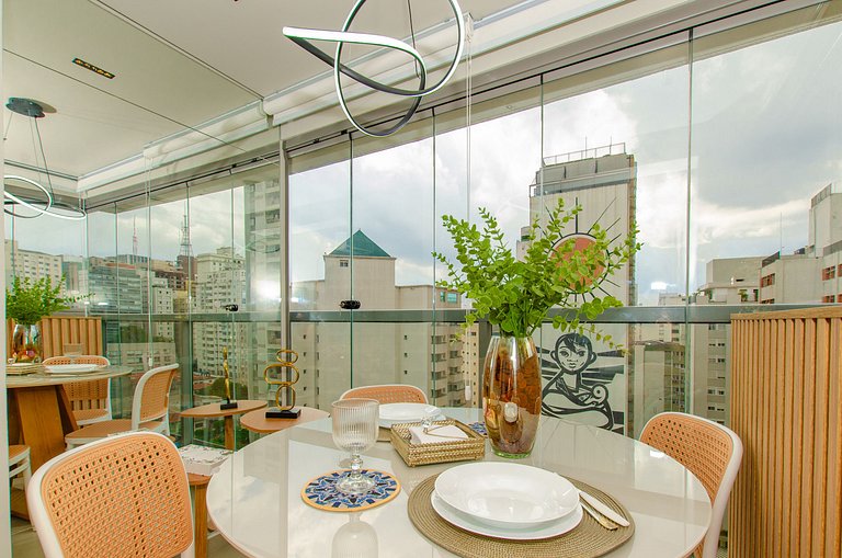 Belo apto C/1 dorm, vaga, cama queen e piscina.