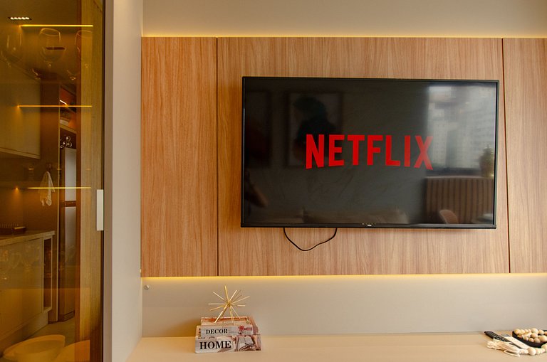 Belo apto C/1 dorm, vaga, cama queen e piscina.