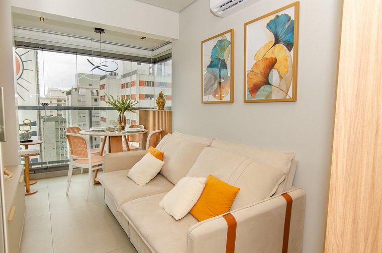 Belo apto C/1 dorm, vaga, cama queen e piscina.