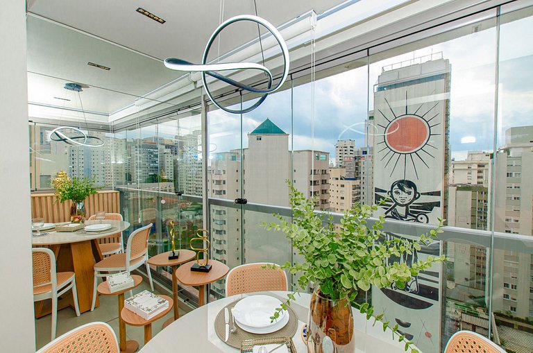 Belo apto C/1 dorm, vaga, cama queen e piscina.