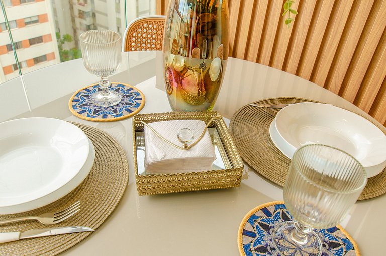 Belo apto C/1 dorm, vaga, cama queen e piscina.