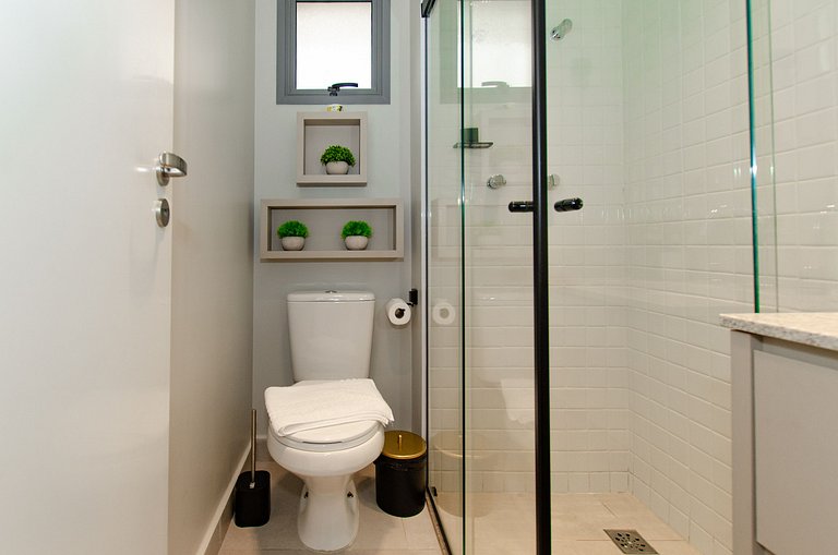 Belo apto C/1 dorm, vaga, cama queen e piscina.