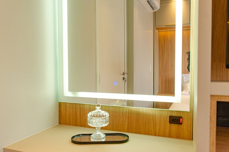 Belo apto C/1 dorm, vaga, cama queen e piscina.