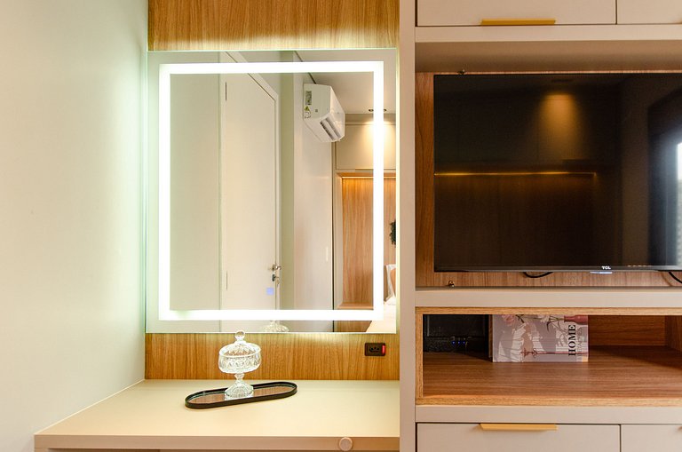 Belo apto C/1 dorm, vaga, cama queen e piscina.