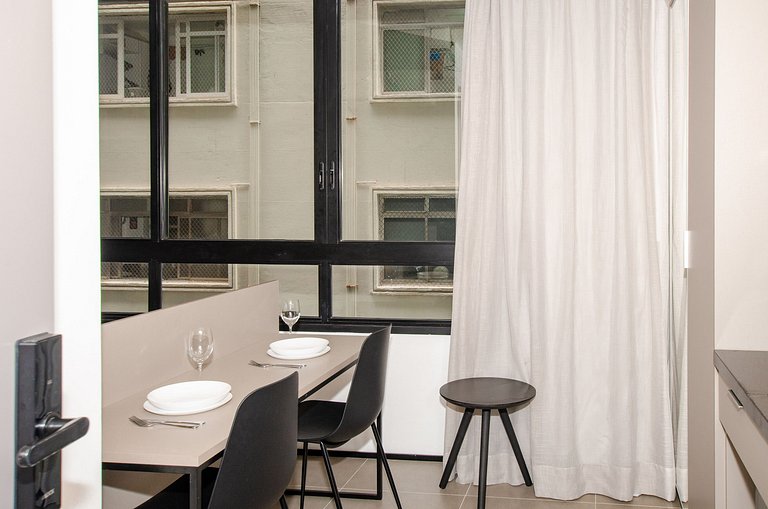 Belo studio no coração da Alameda Itu