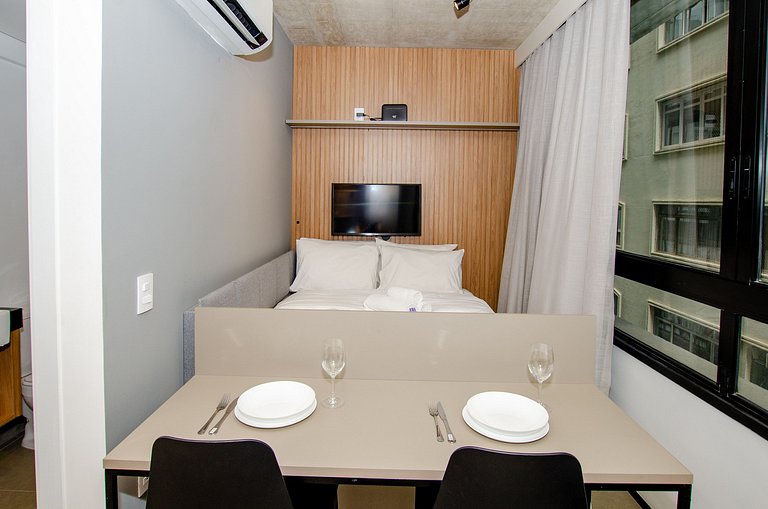 Belo studio no coração da Alameda Itu