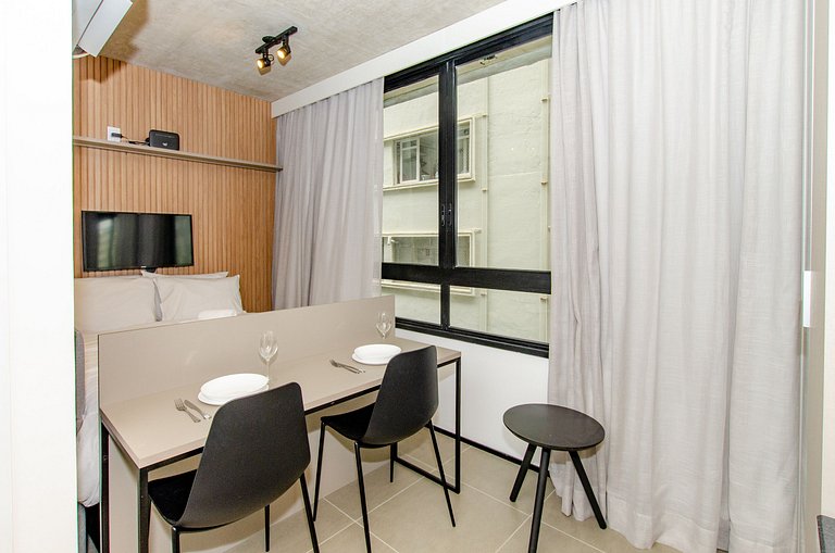 Belo studio no coração da Alameda Itu