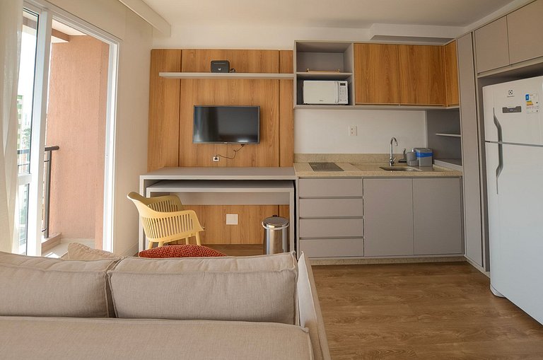 Charmoso studio na Cardeal Arcoverde