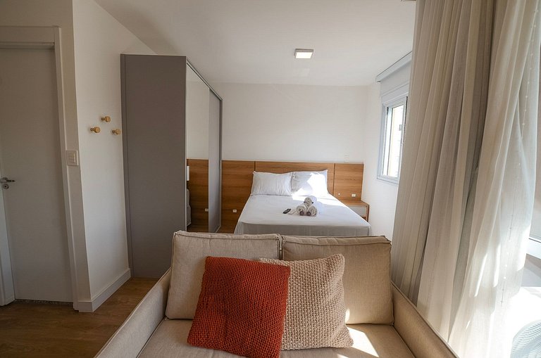 Charmoso studio na Cardeal Arcoverde